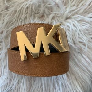 Michael Kors reversible belt